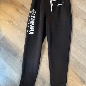 Yamaha jogging bukser sorte.