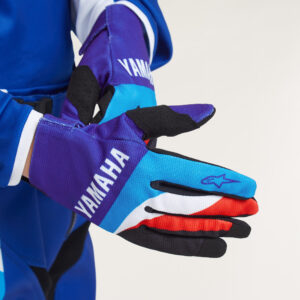 Yamaha cross handsker barn