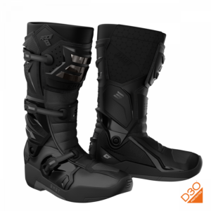 SHOT, BOOTS RACE 8 BLACK CHROME, ADULT